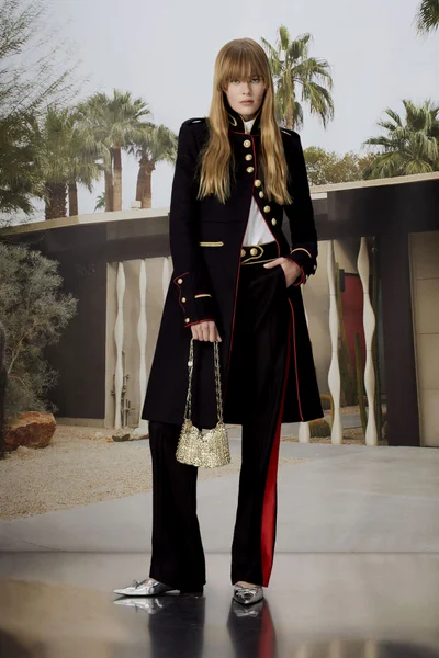 Look 12